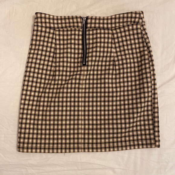 plaid mini skirt - Picture 2 of 3